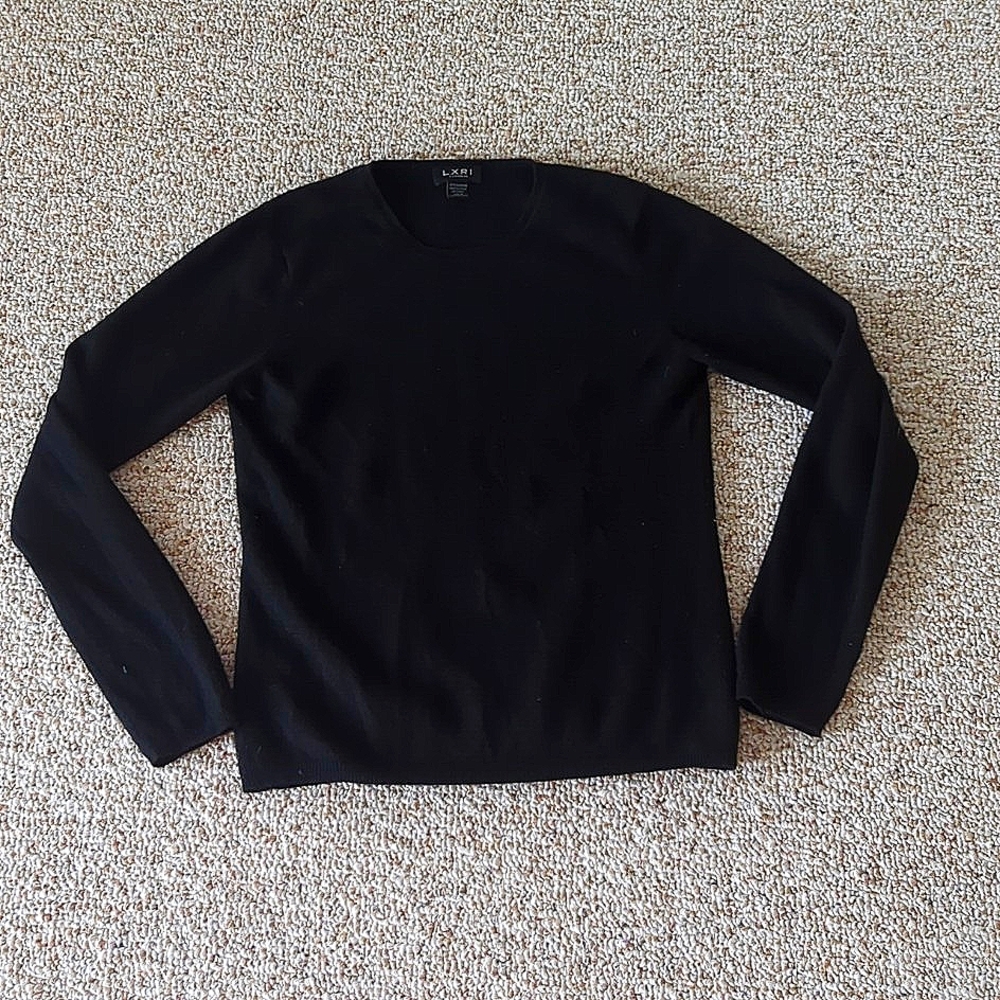 LXRI BLACK CASHMERE SWEATER.  SIZE M.  EXCELLENT CONDITION (never worn)